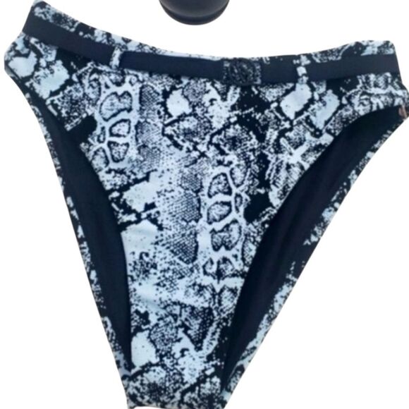NWT Victoria's Secret Bikini Bottom - Picture 9 of 11